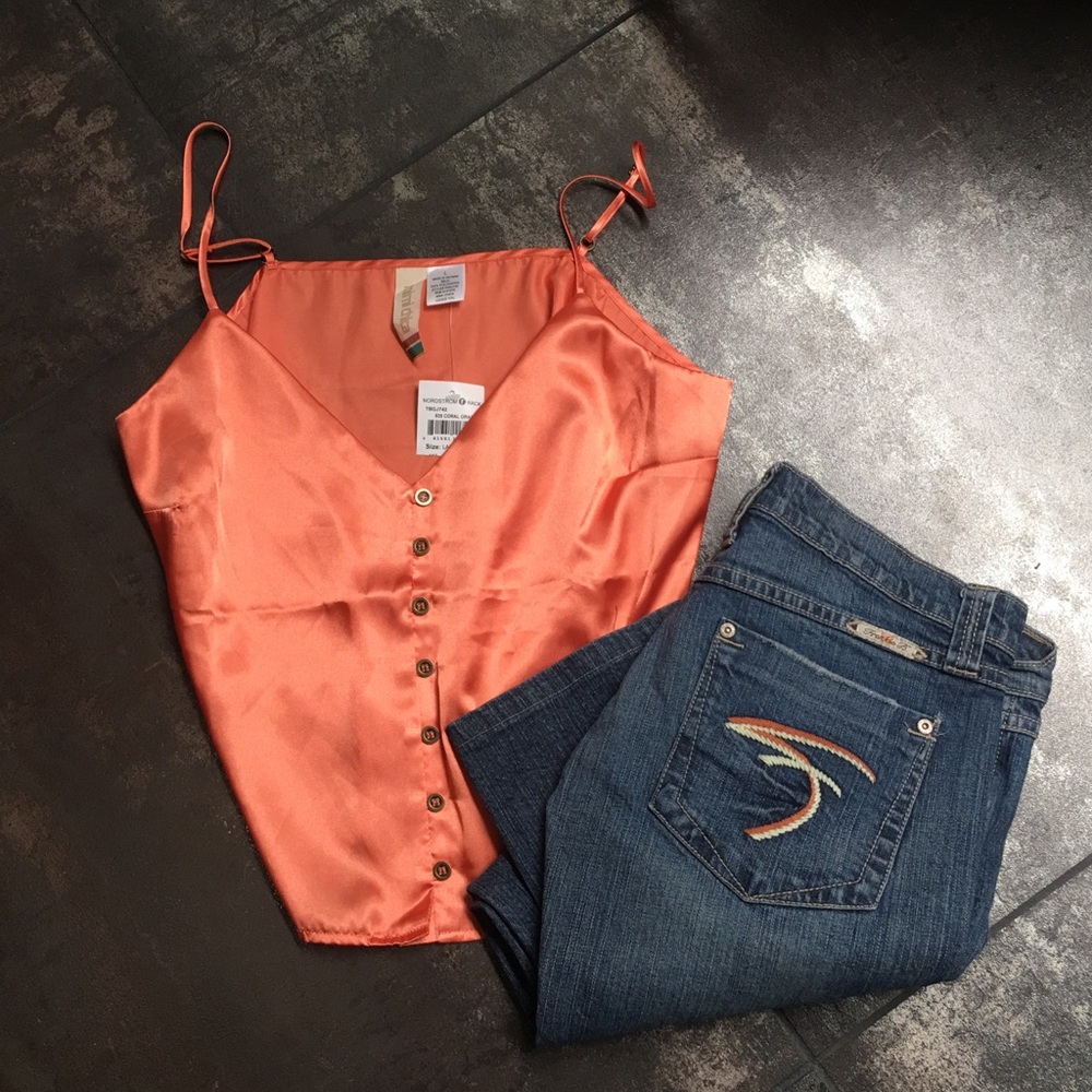 Brand new with tags!🧡 - Picture 4 of 8